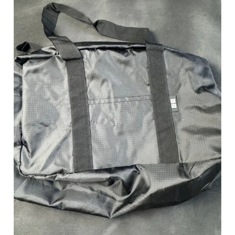 Uniqlo Black Ripstop Nylon Duffle Bag Travel Gym Weekender Lightweight